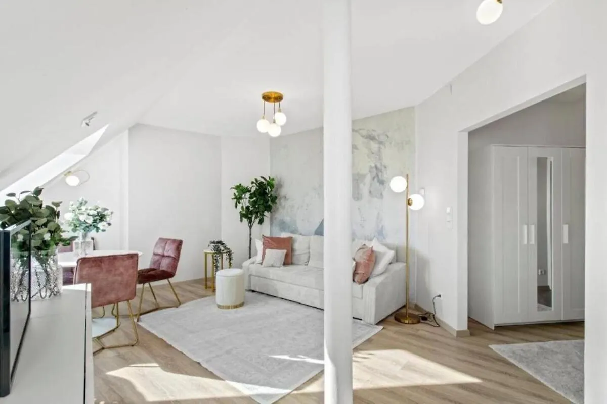 2 Minutes To Metro I Rooftop Apartment I Designer Vienna 0*,  Austria